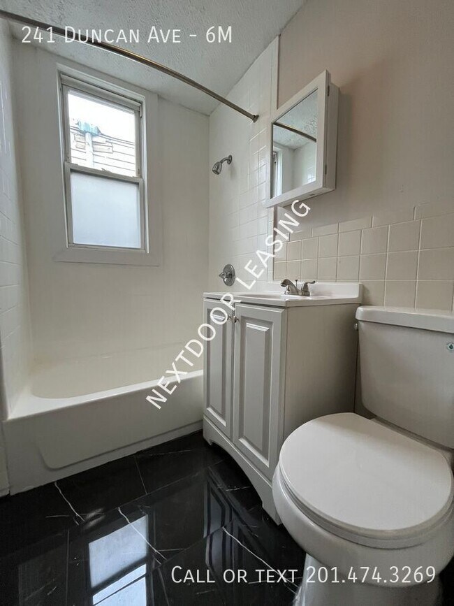 Photo - 241 Duncan Ave Unidad 6M