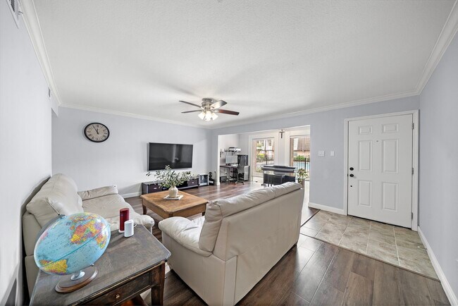 Photo - 12633 Memorial Dr Unit 83