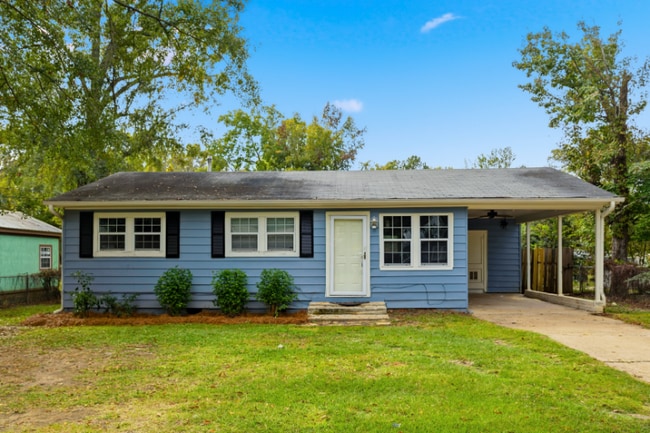 Building Photo - 205 Cunningham Dr