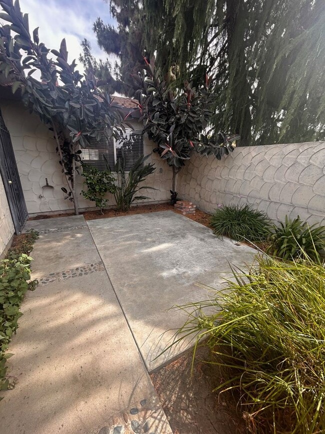 Photo - Cute home for rent in Visalia!