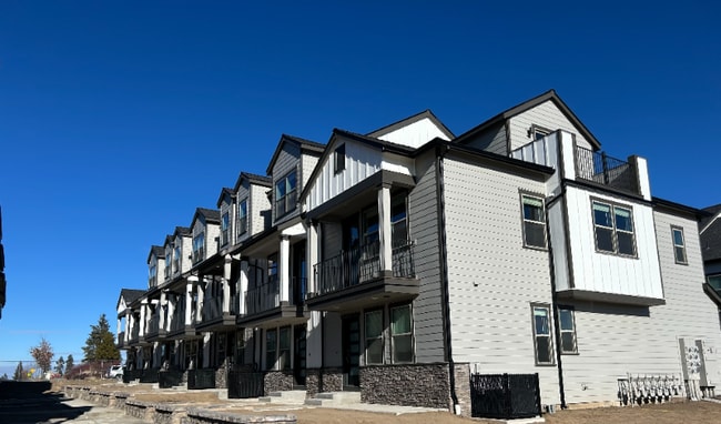 Photo - 20582 SE Nina Ave Townhome