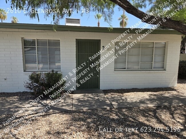 Building Photo - 2610 E Glenrosa Ave Unit #3