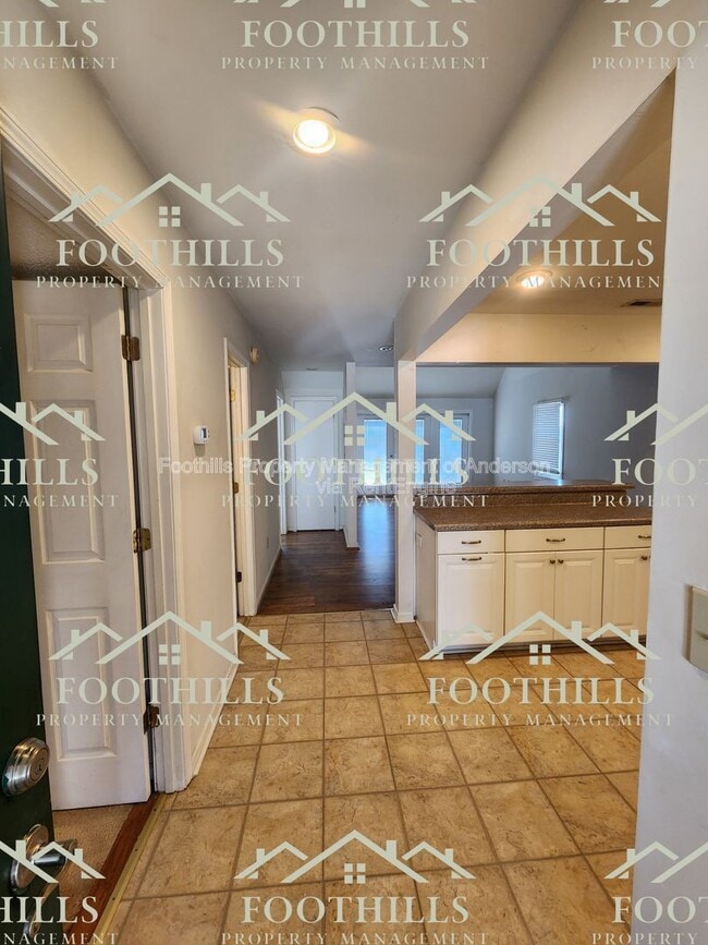 Photo - 259 Windjammer Way