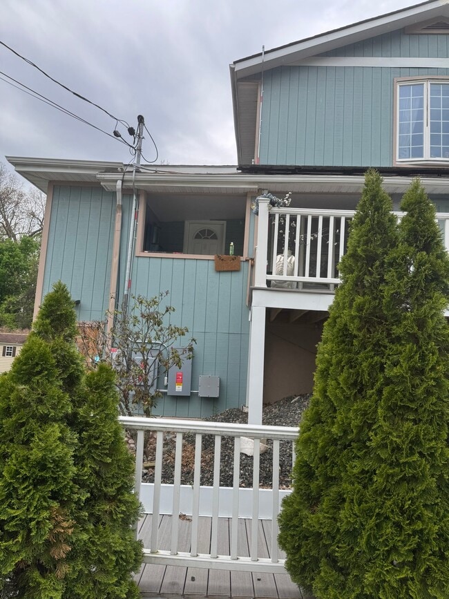 Photo - 8 Spruce Ave Unit 2
