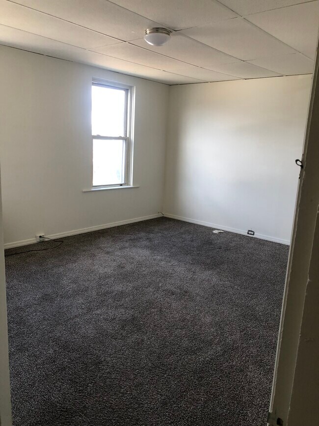 Photo - 122 Greydon Ave Unit 2 Bedroom duplex