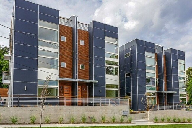 Large Modern Townhouse