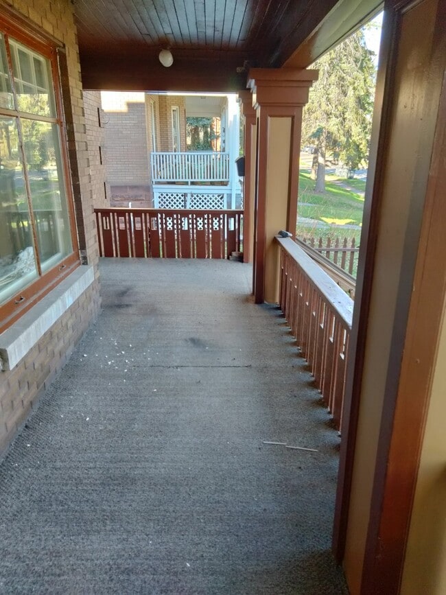 Photo - 1519 E 2nd St Unit Apt 2