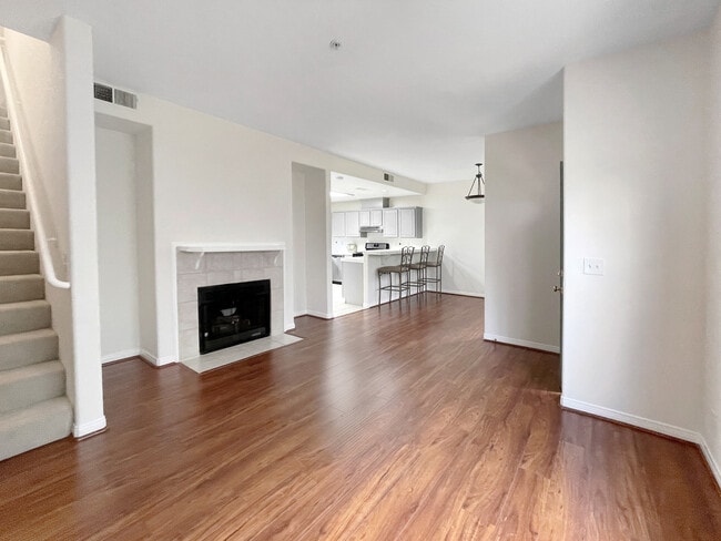 Photo - 42 N Michigan Ave Condo Unit 12
