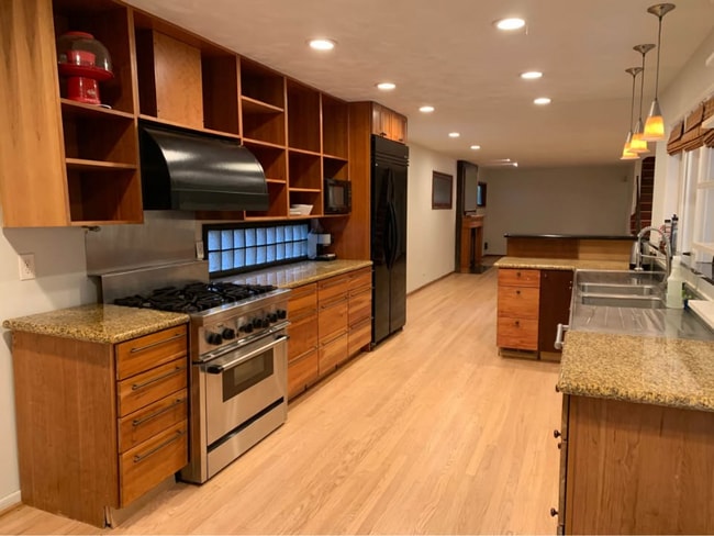 Photo - 4247 NE Glisan St Unit Entire House