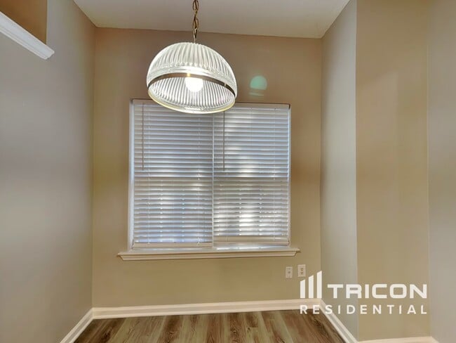 Photo - 219 Cobblestone Cove