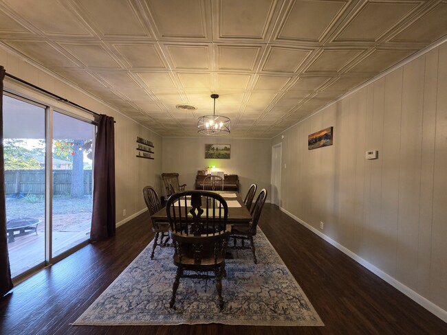 Photo - 1803 Jefferson St