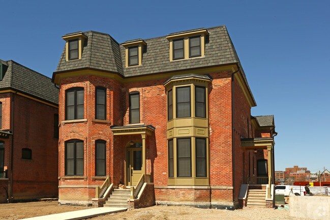 Photo - City Modern - Condos