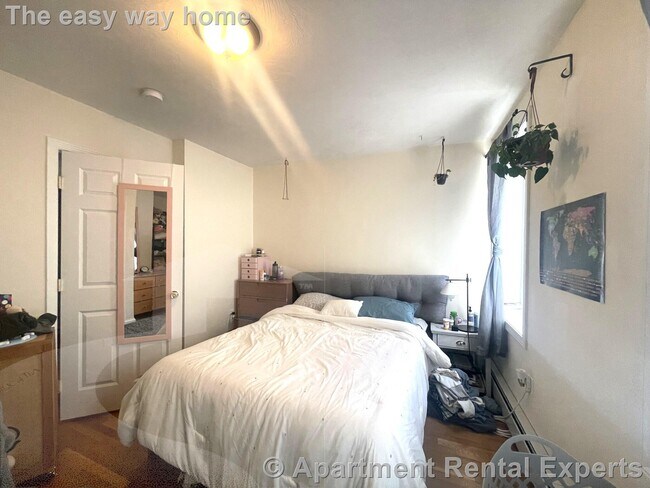 Photo - 1056 Cambridge St Unit #3R