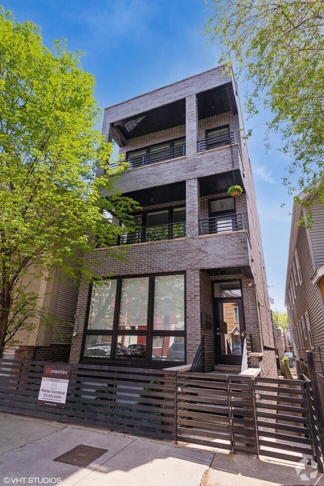 Building Photo - 1543 W Augusta Blvd Unit 2 Rental