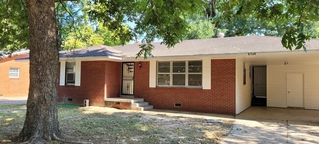 3164 Beauchamp Dr
