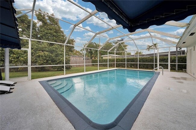 Building Photo - 18900 Belview Dr