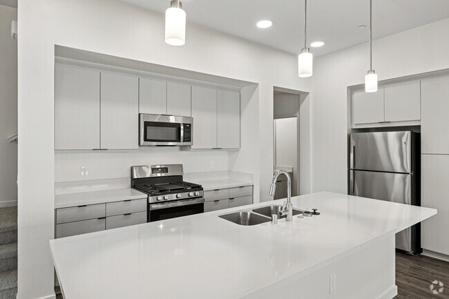 3BR, 2.5BA - 1,828SF - Kitchen