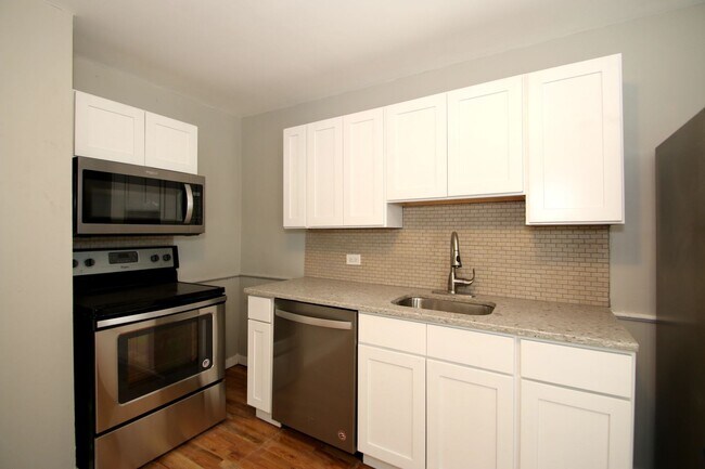 Photo - 42 Walnut St Unit 1st Fl