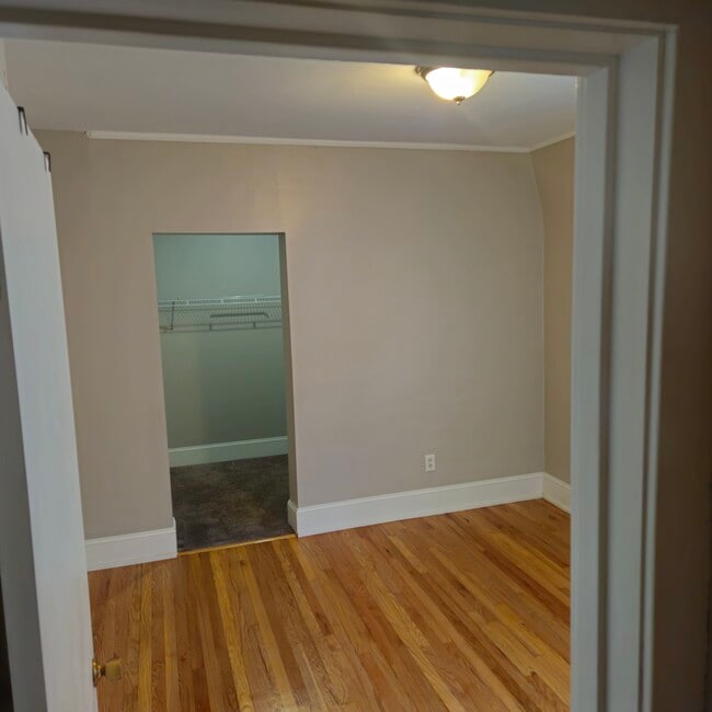 Photo - 4949 W Melrose St Unit 1st fl