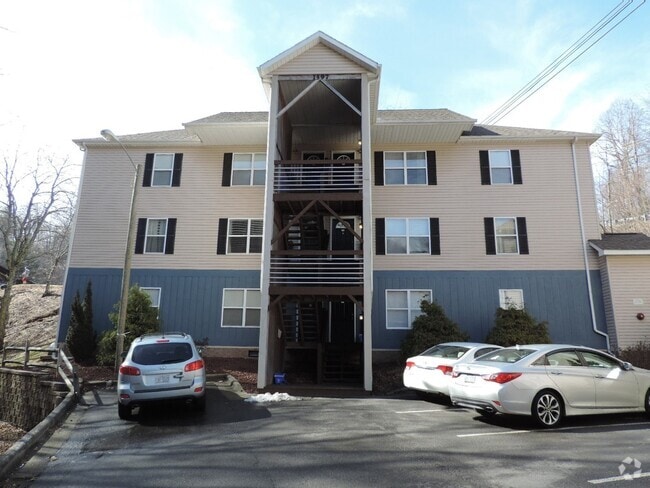 Building Photo - Highland Woods II Rental