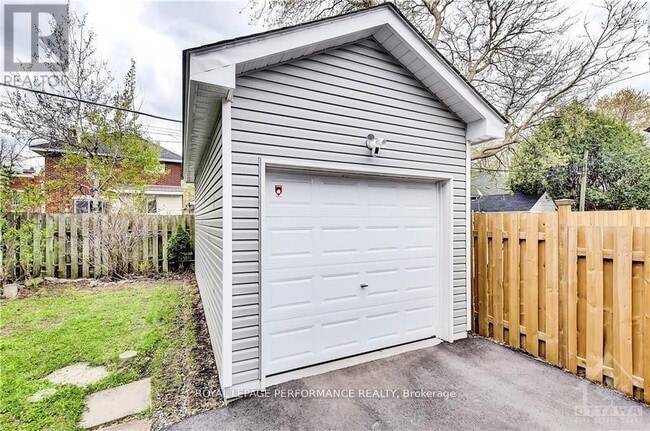 Photo - 48 Hawthorne Ave