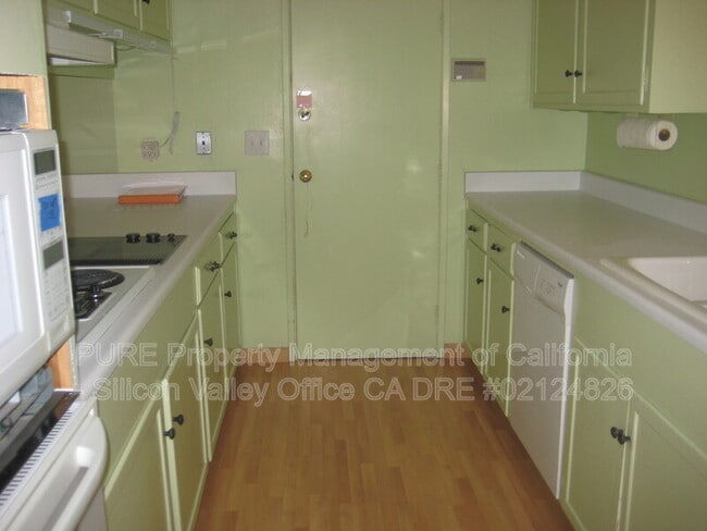 Photo - 734 Bantry Ct