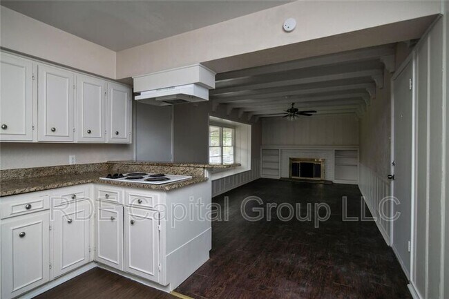 Photo - 1604 Weiler Blvd