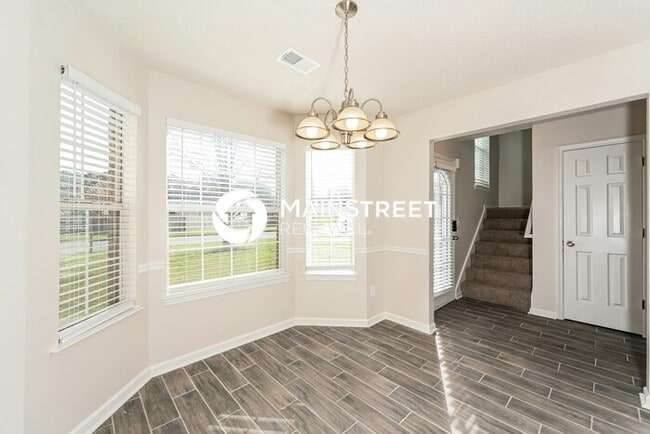 Photo - 4 Bedroom Pet-Friendly Home in Decatur, GA with Main Street Renewal