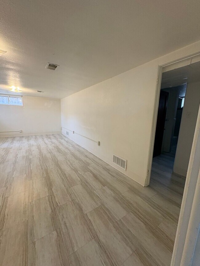 Photo - 2308 6th Ave Unit 2