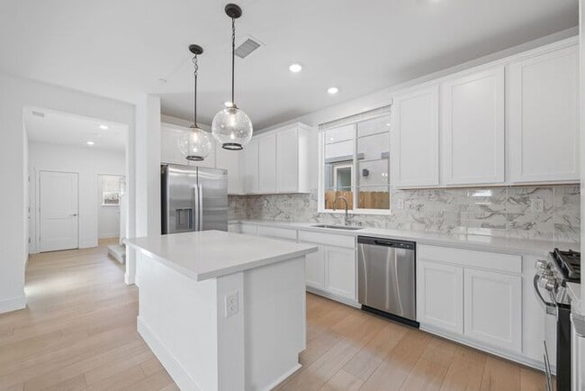 Brand new Arrowcreek Stunner!