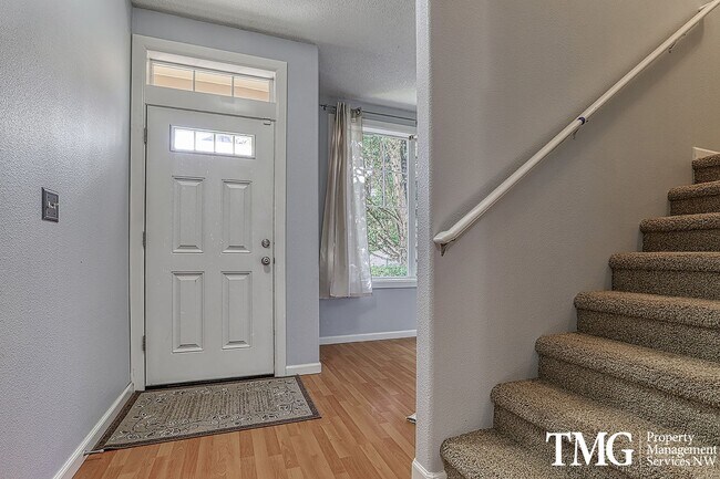 Photo - Lovely 3 Bed 2.5 Bath Home in Minnehaha Neighborhood!