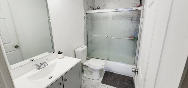 Photo - 34 Paxford Ln