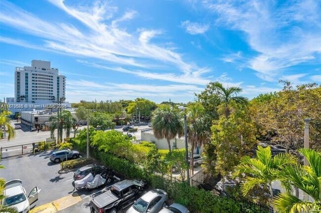 Photo - 2150 SW 16th Ave Unit 406