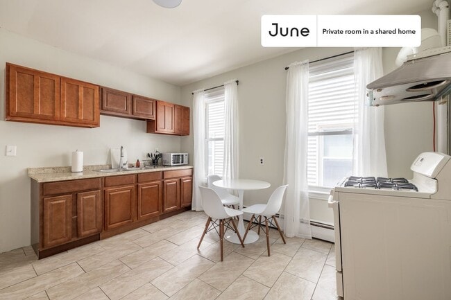 Photo - Room in Shared 4 bed/1 bath home Unit D