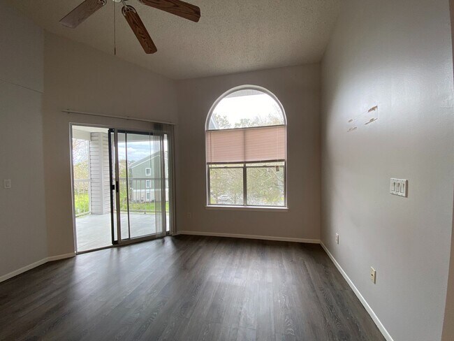 Regency Park - 19-307 - Regency Park - 19-307 Unidad 19-307