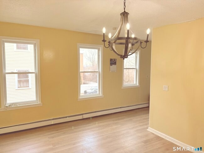 Photo - 202 Bellevue St Unit B