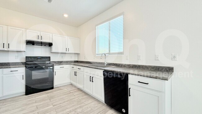 Photo - 40633 W Helen Ct