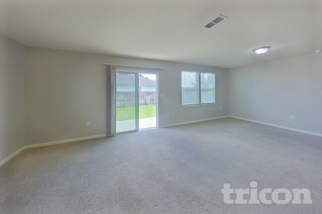 Photo - 2210 Pebble Point Dr