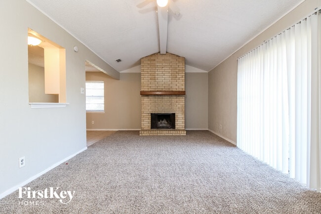 Photo - 502 Oak Ridge Pl