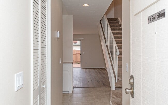 Photo - Great 2 BD Home in the Lake Park Terrace C...