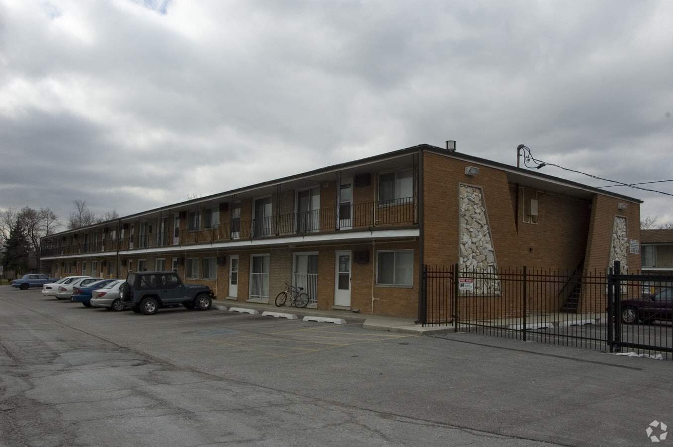 Primary Photo - 6545-6547 W 111th St