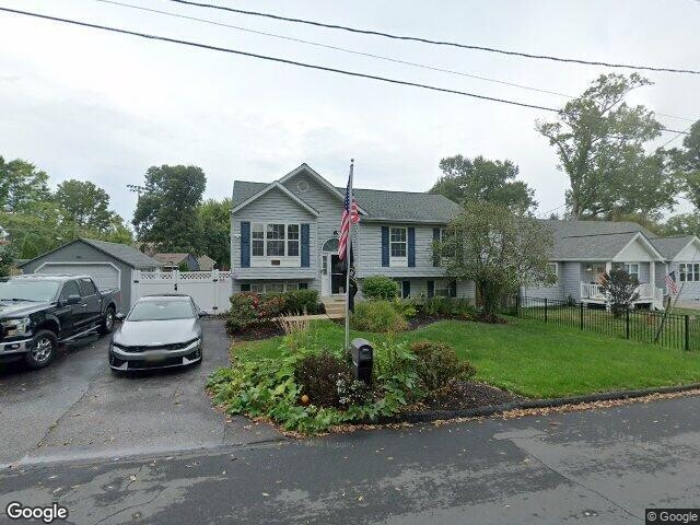 Photo - 316 Oakwood Rd