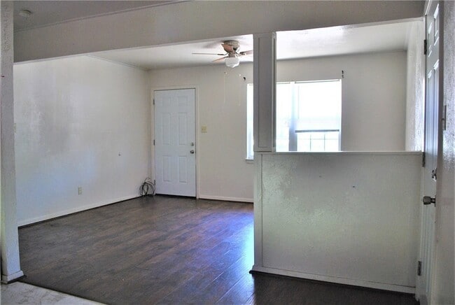 Photo - 806 S 1st St