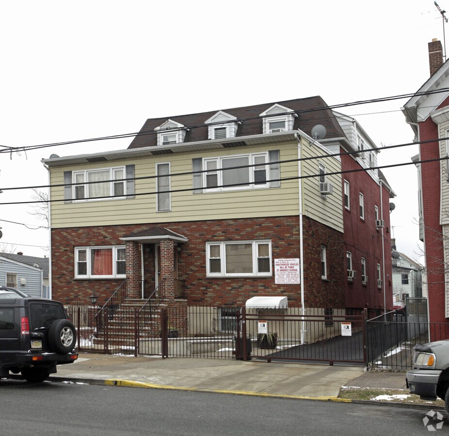 Photo - 412-414 Elizabeth Ave Apartments