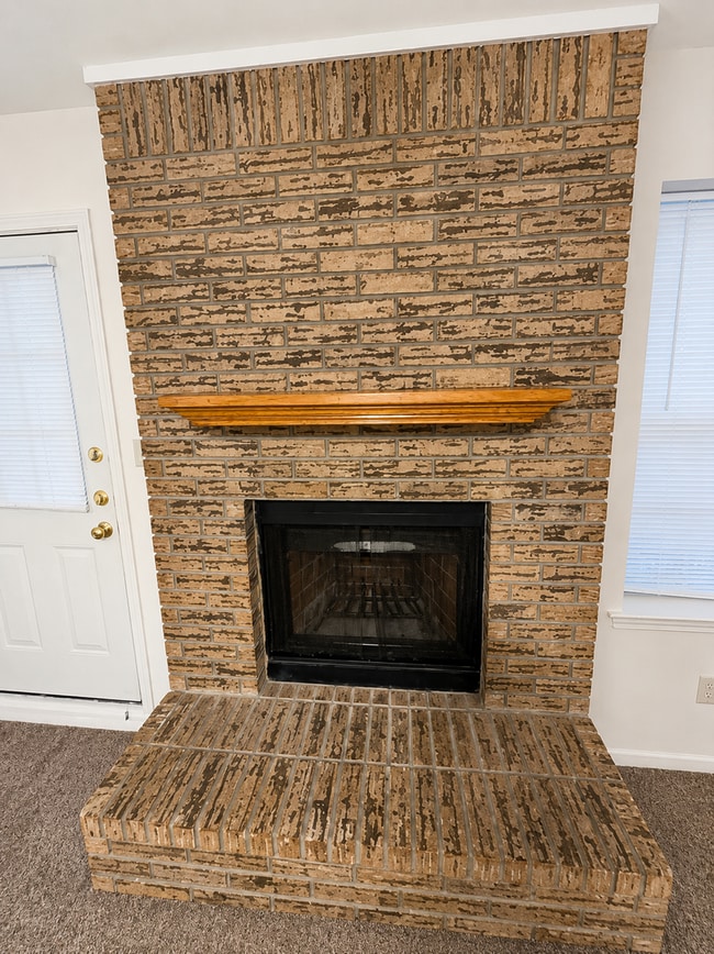 Photo - AVAILABLE MID MAY; APPLY TODAY ON OUR WEBSITE!!!