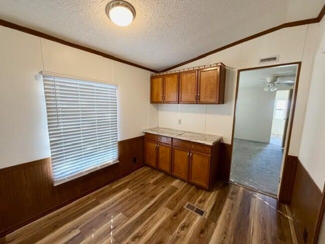 Photo - 125 Burkhart Ln