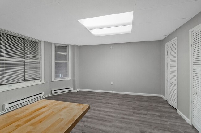 Photo - 1901 W Broad St Unit 1901 W Broad Apt 3