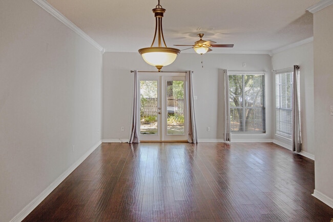 Photo - 2713 Bay Club Dr