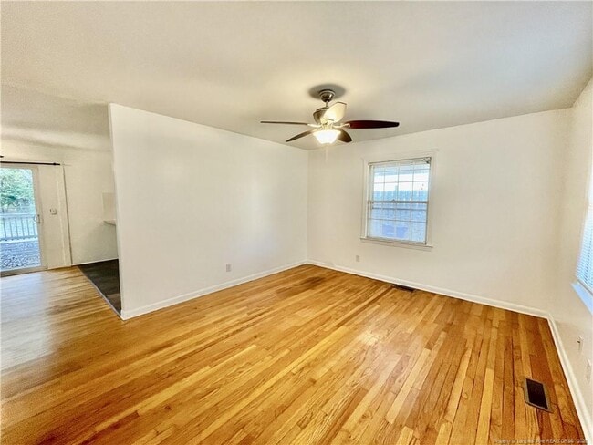 Photo - 3522 Thomas Dr