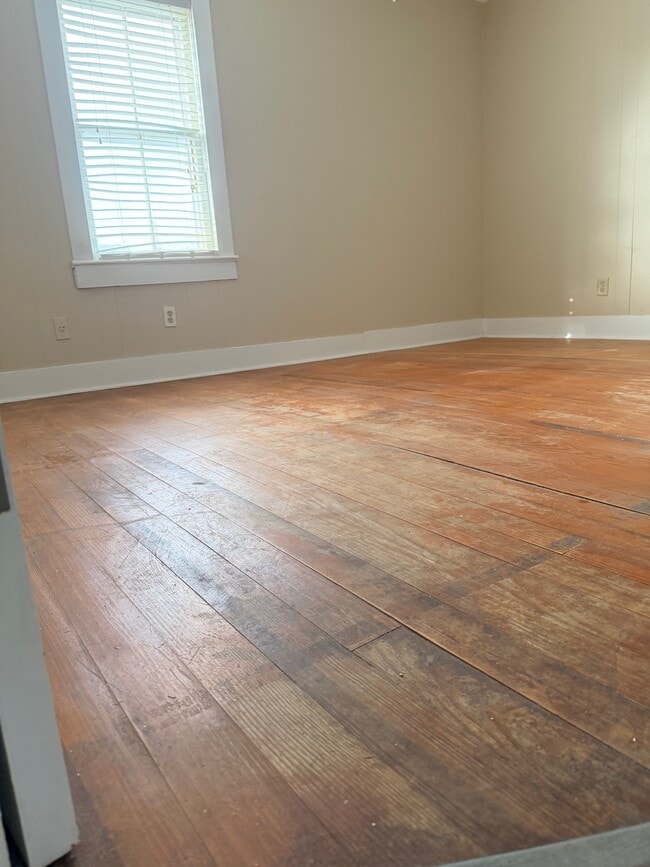 Master Bedroom - 828 Bourque Rd